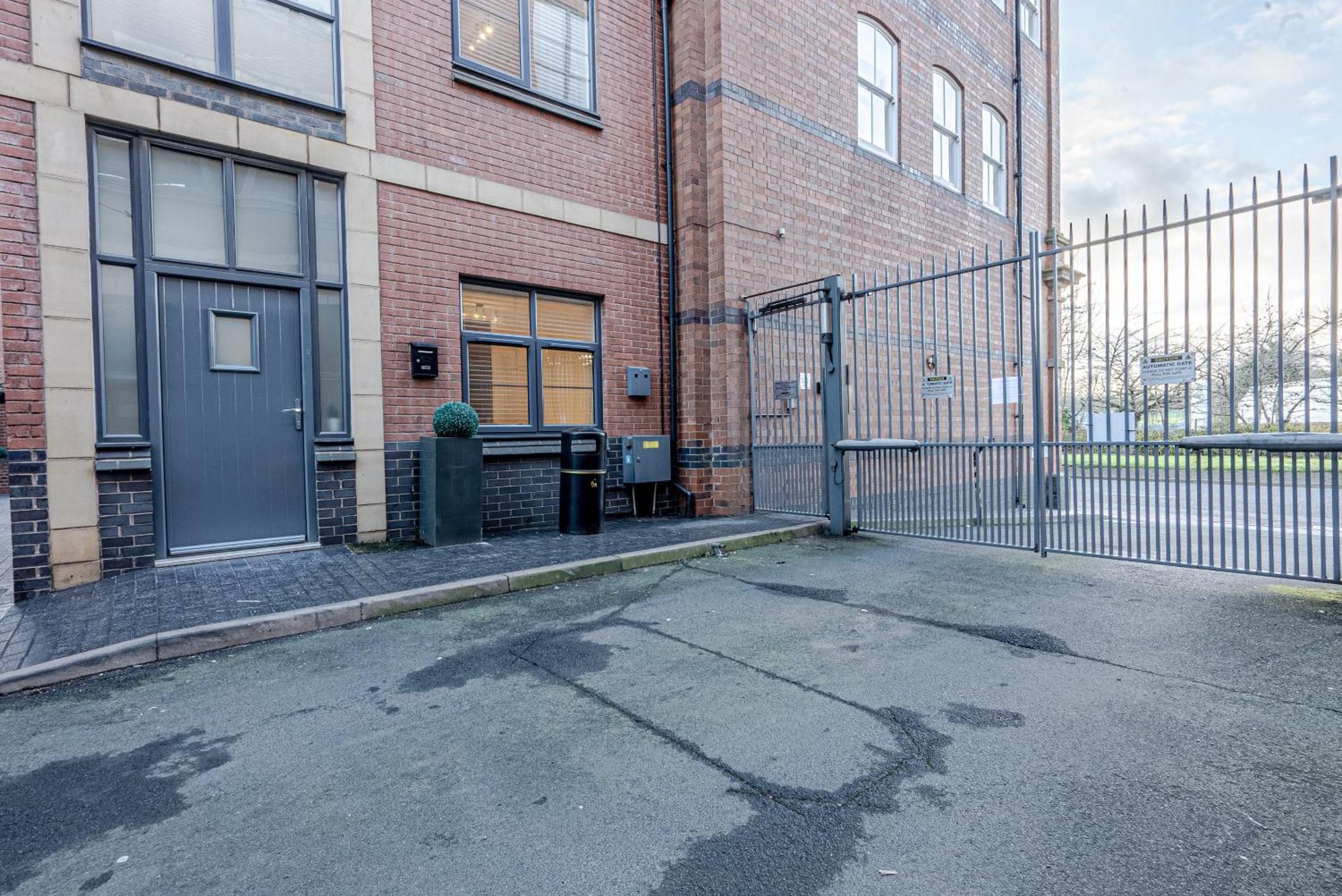 Stunning Three Bedroom Townhouse In The Jewellery Quarter, Birmingham City Centre Sleeps 5- Free Parking Exteriér fotografie