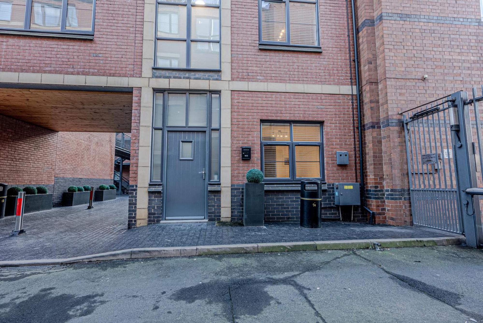 Stunning Three Bedroom Townhouse In The Jewellery Quarter, Birmingham City Centre Sleeps 5- Free Parking Exteriér fotografie